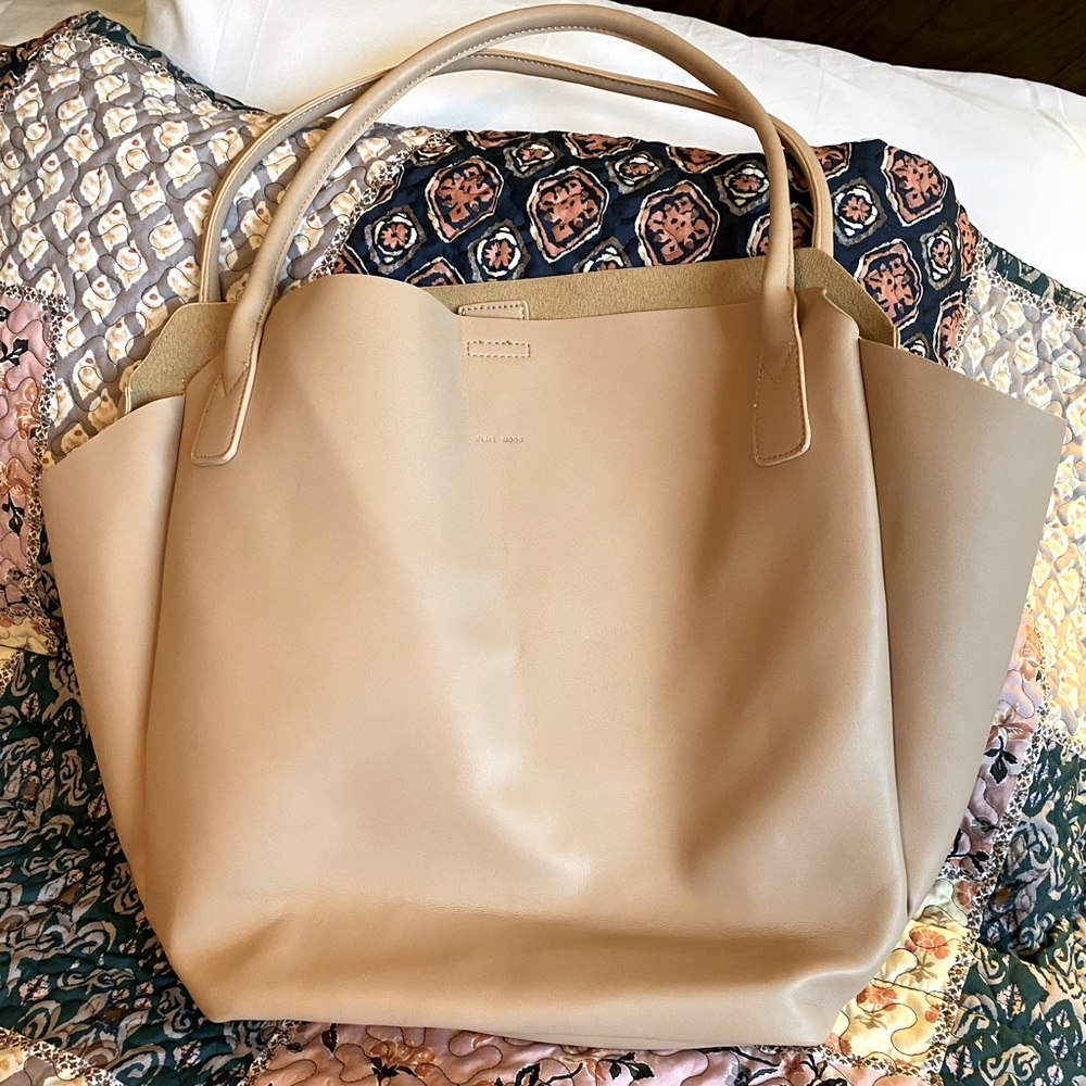 NWOT Boutique Pixie Mood Faux Leather Tote in Nude